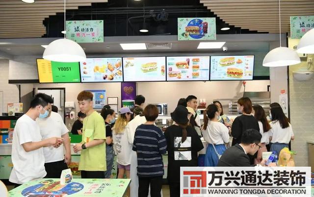 裝修快餐裝修快餐廳藍(lán)色,橘色,奶白色搭配